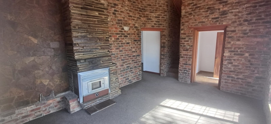 4 Bedroom Property for Sale in Hospitaalheuwel Free State